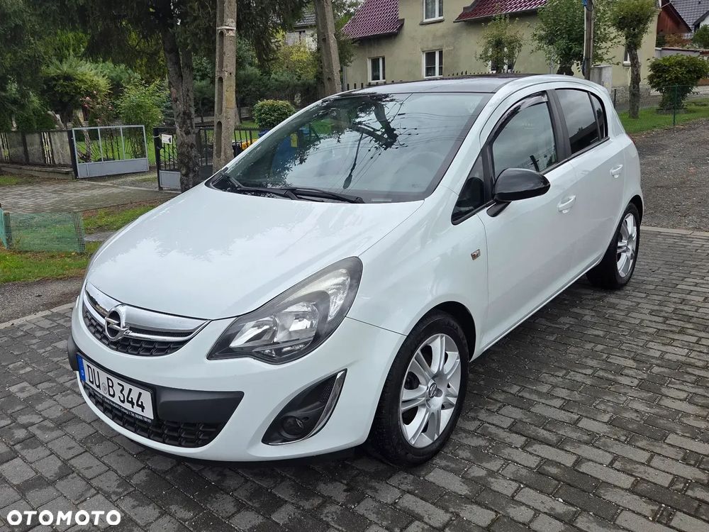 Opel Corsa 1.4 16V Cosmo - 3