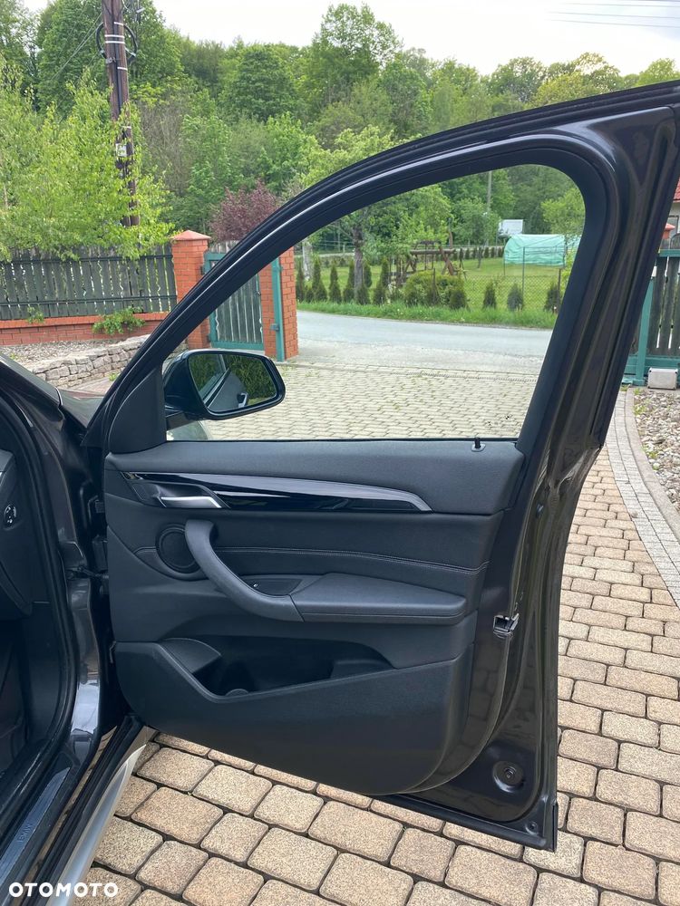 BMW X1 xDrive18d xLine sport - 34