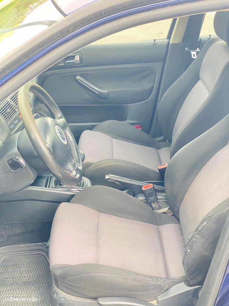 VW Golf 1.4i Pacific - 14