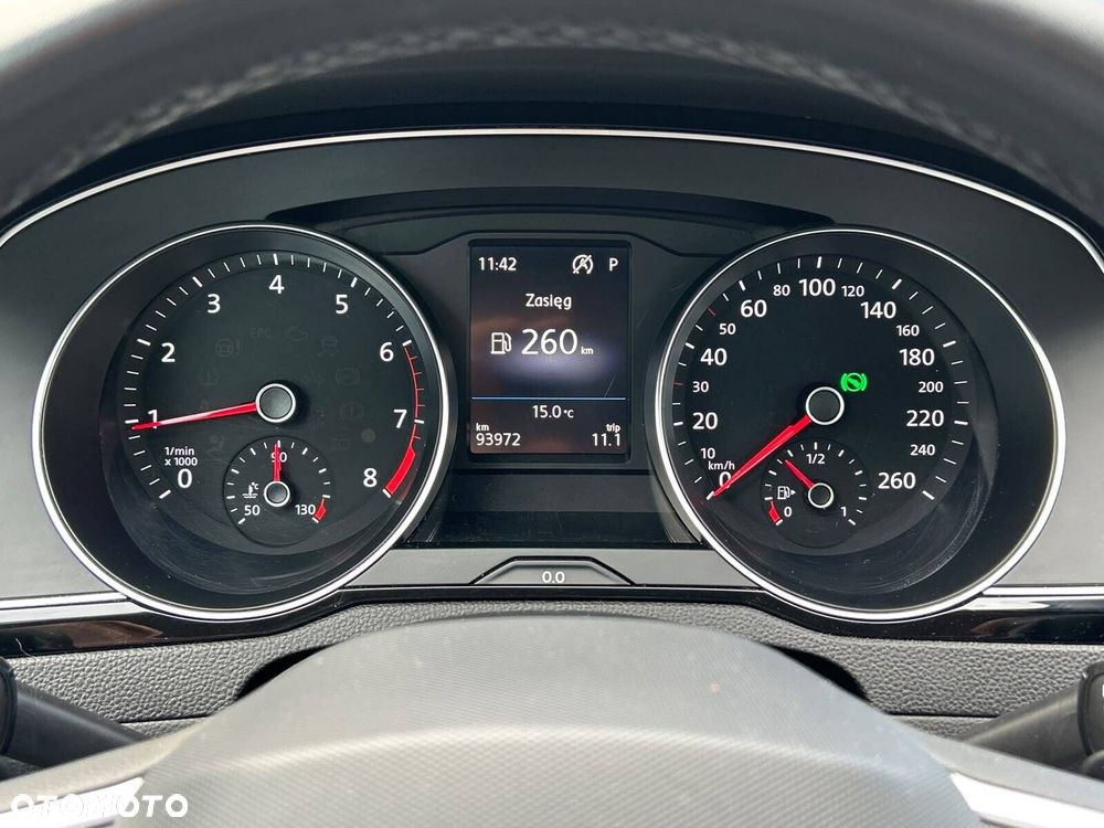 Volkswagen Passat 1.5 TSI EVO Elegance DSG - 24