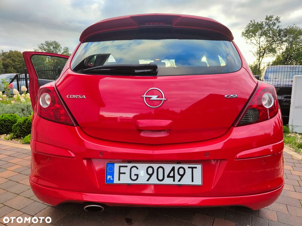 Opel Corsa 1.6T GSI - 8
