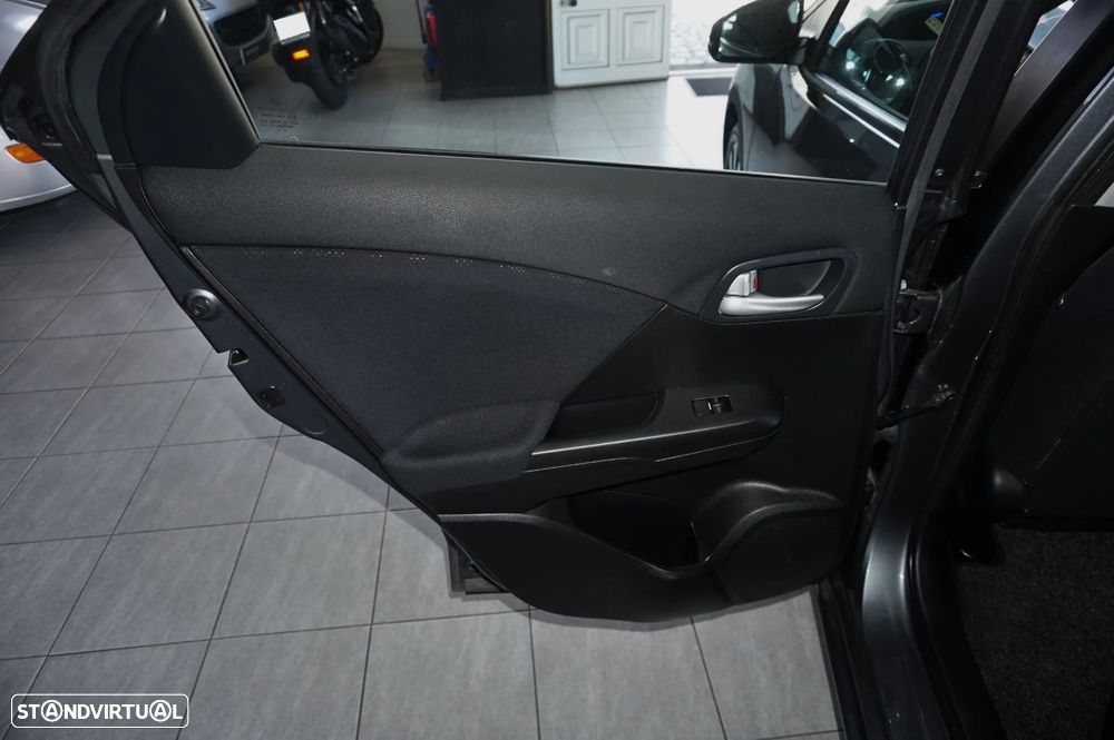 Honda Civic 1.6 i-DTEC Sport - 21