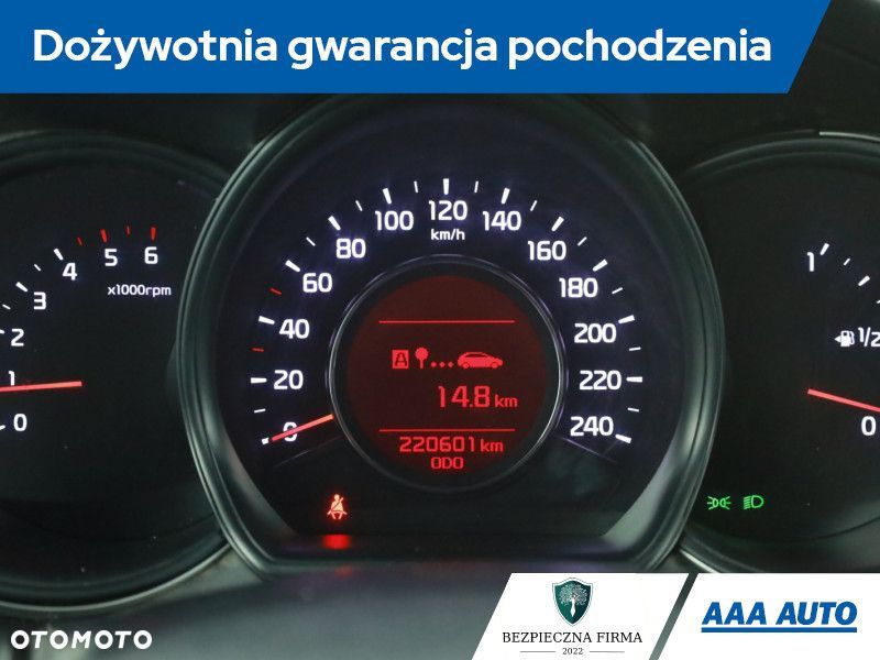 Kia Ceed - 9
