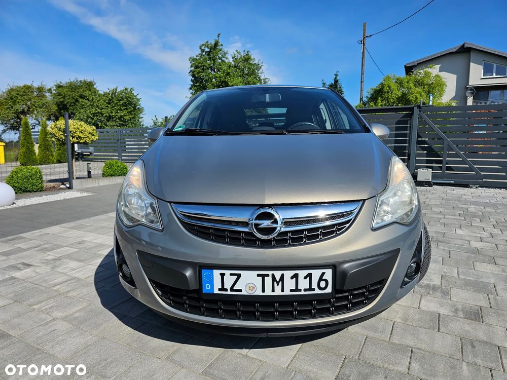 Opel Corsa 1.4 16V Automatik 150 Jahre - 2