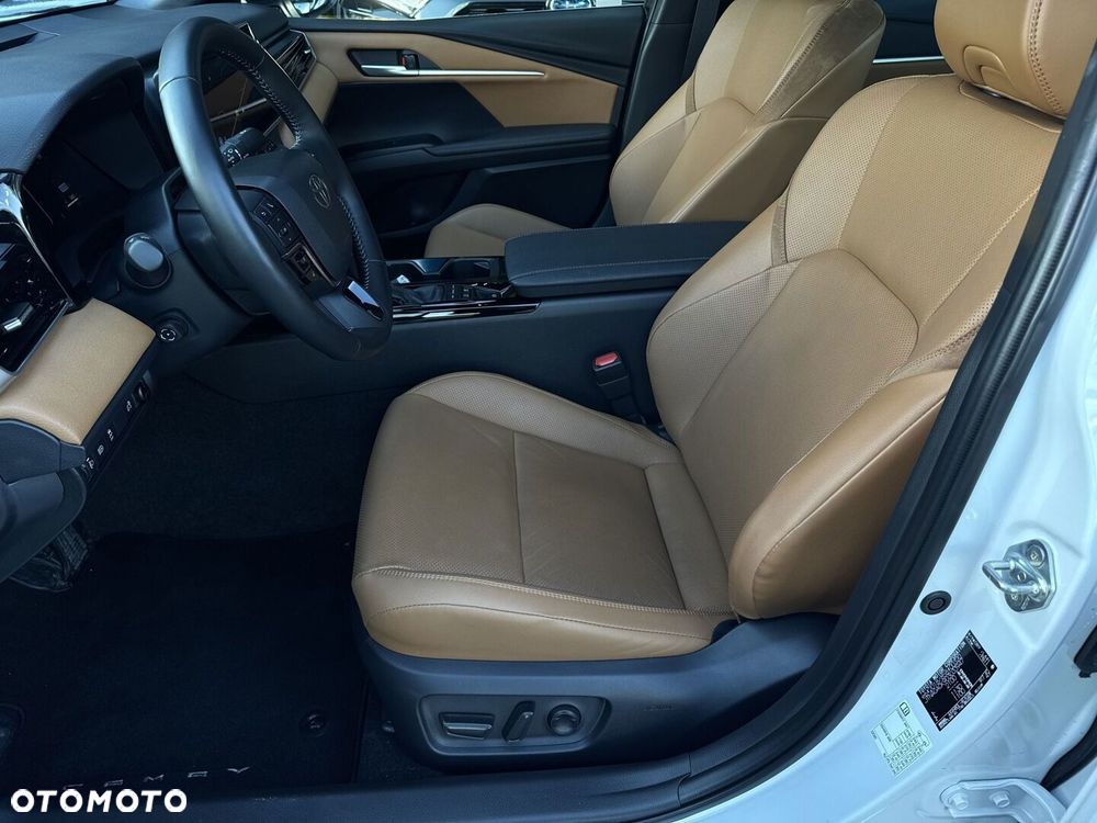 Toyota Camry - 13