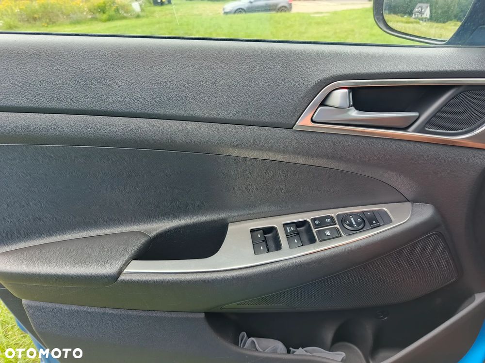 Hyundai Tucson 1.7 CRDI BlueDrive Style 2WD - 35