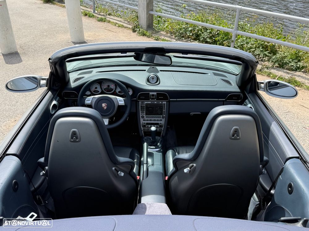 Porsche 911 (997) Carrera S Cabriolet - 25