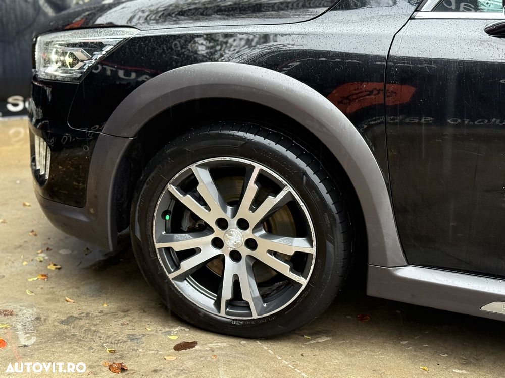 Peugeot 508 RXH Hybrid4 - 26