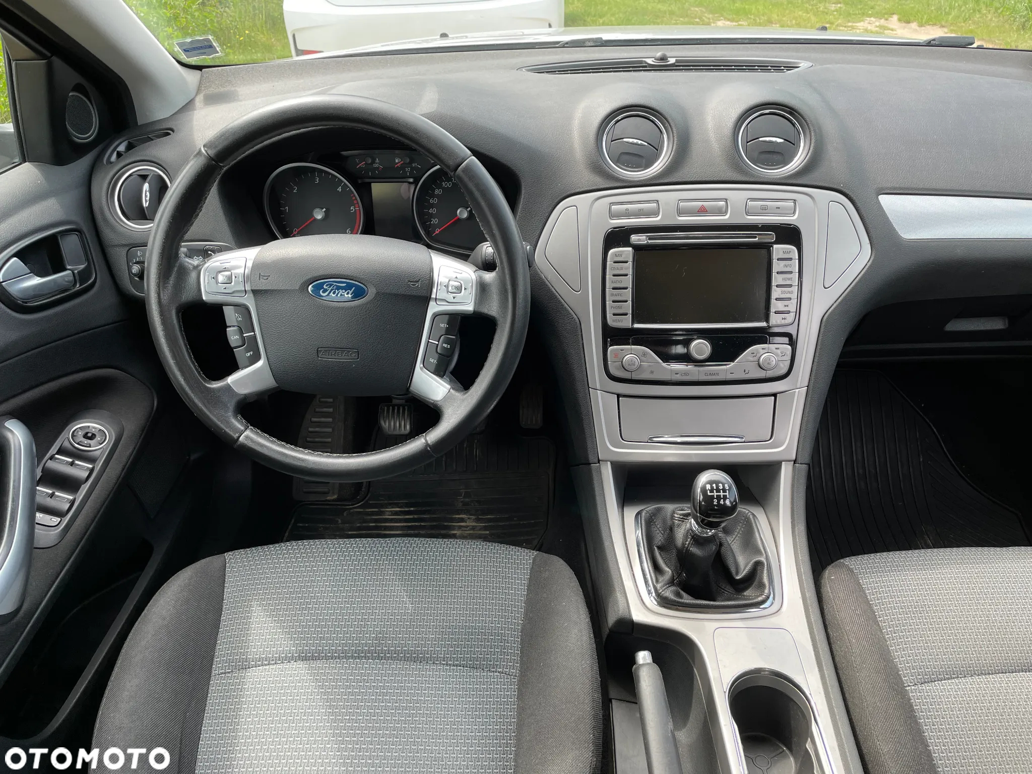 Ford Mondeo - 14