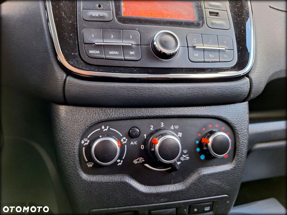 Dacia Lodgy 1.6 SCe Laureate S&S - 14