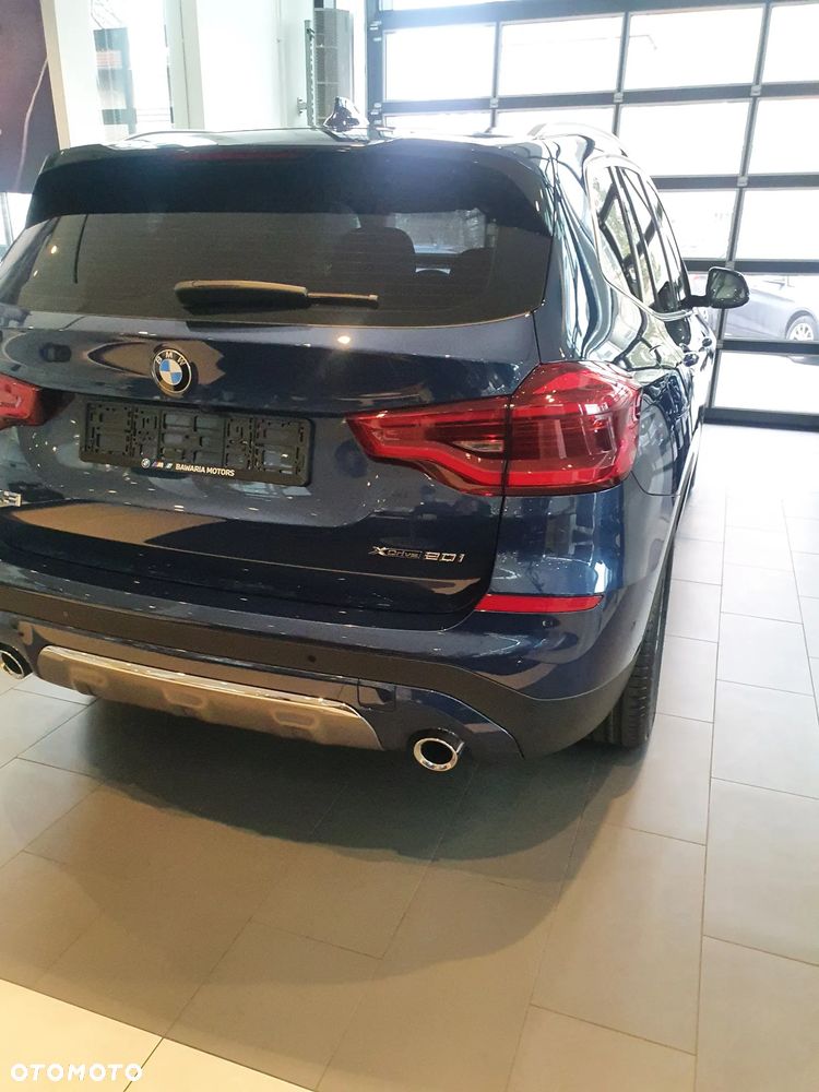 BMW X3 xDrive20i GPF Luxury Line - 2