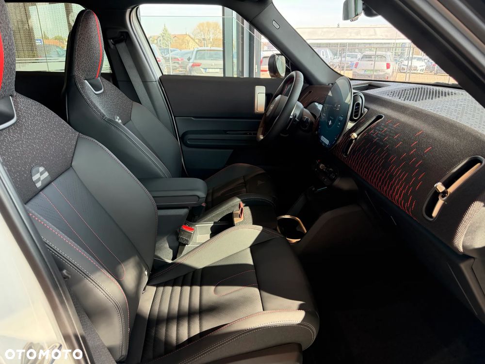 MINI Countryman Cooper S ALL4 John Cooper Works Trim - 19