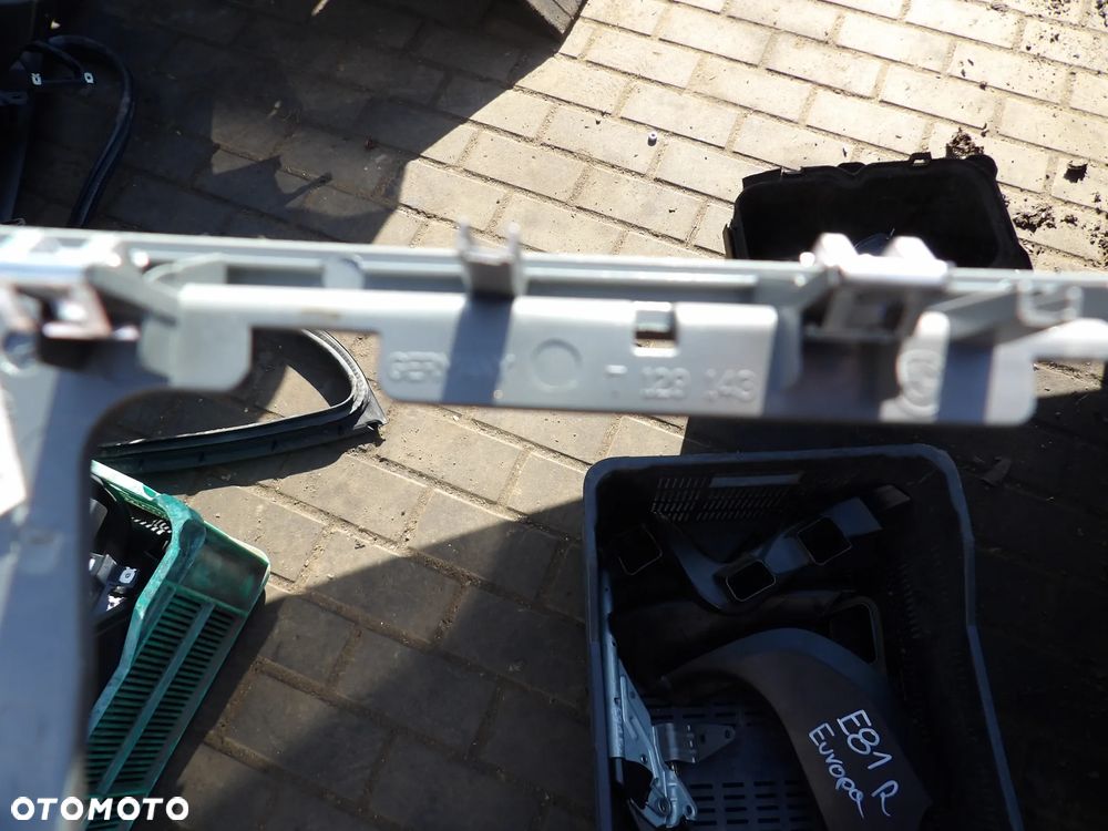 BMW - E81,E87 - DEKOR , LISTWA OZDOBNA GAŁKI ZMIANY BIEGÓW - 7129143 - 2