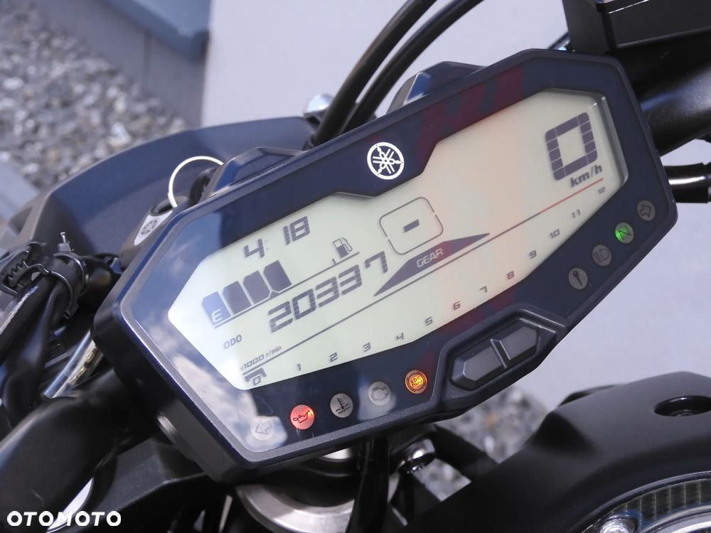 Yamaha MT - 30