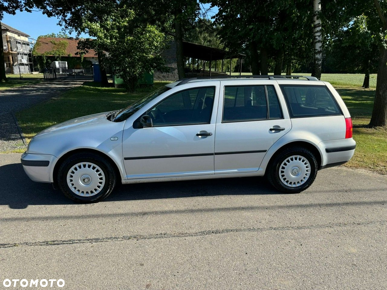 Volkswagen Golf - 8