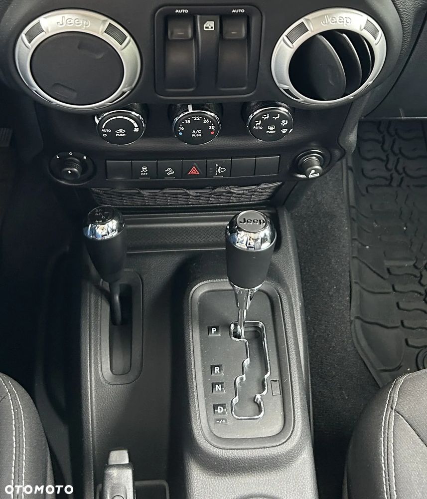 Jeep Wrangler 3.6 Rubicon - 15