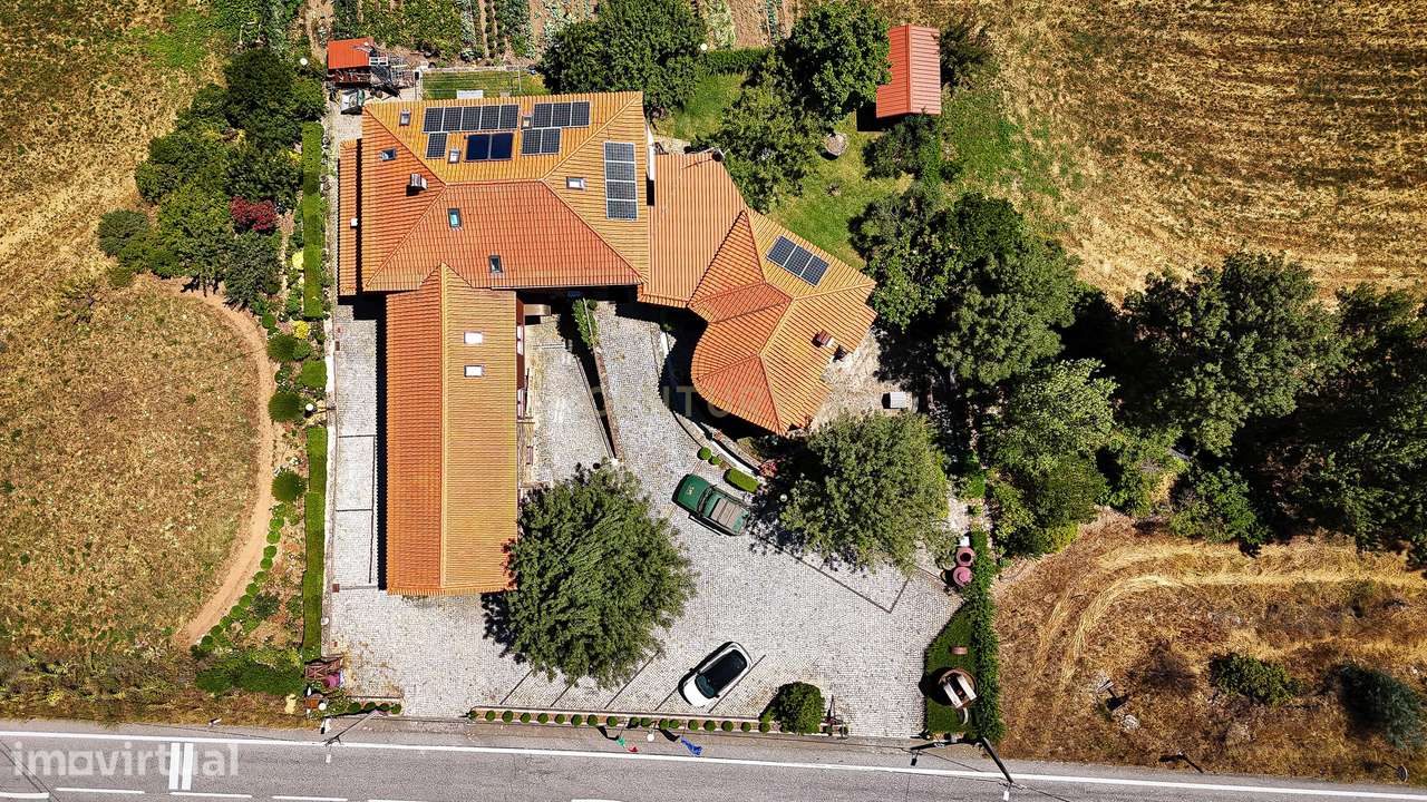 Casa Rústica na Serra da Estrela | Potencial para Alojamento (10 Suite - Grande imagem: 3/60