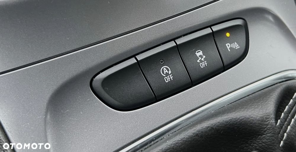 Opel Astra 1.6 CDTI Dynamic S&S - 25