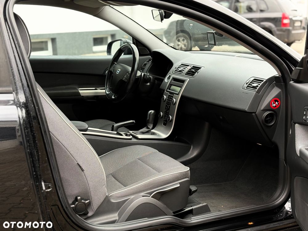 Volvo C30 1.8 Momentum - 17