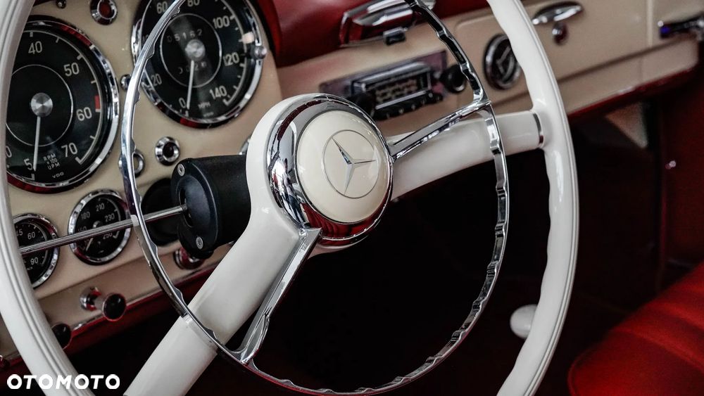 Mercedes-Benz SL - 14