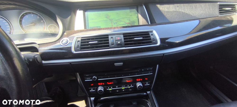 BMW Seria 5 535i - 22
