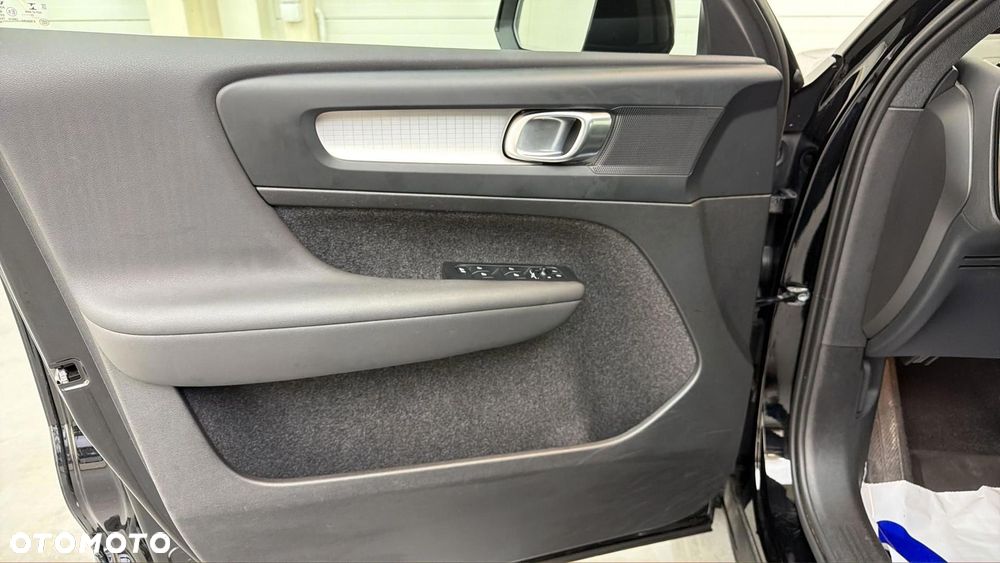 Volvo XC 40 B3 Core - 11