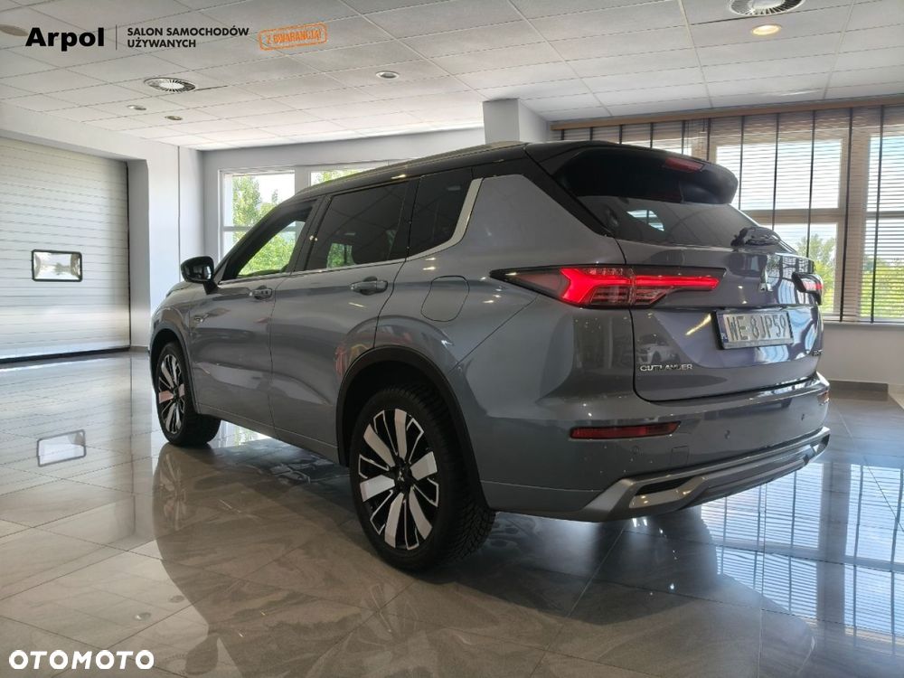 Mitsubishi Outlander Instyle Plus - 3