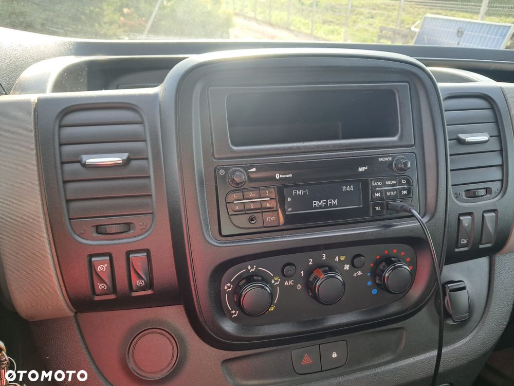 Renault Trafic - 10