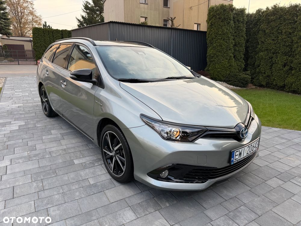 Toyota Auris Hybrid 135 Prestige - 2