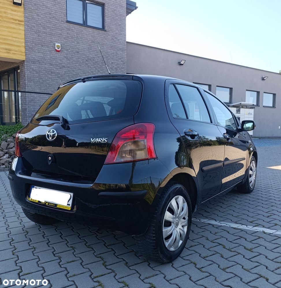 Toyota Yaris - 3