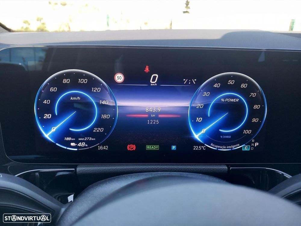 Mercedes-Benz EQA 250+ AMG Line - 11