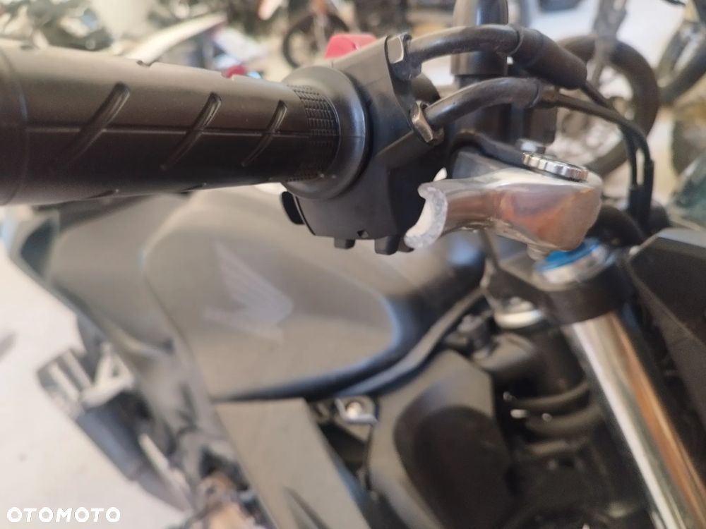 Honda CB - 9