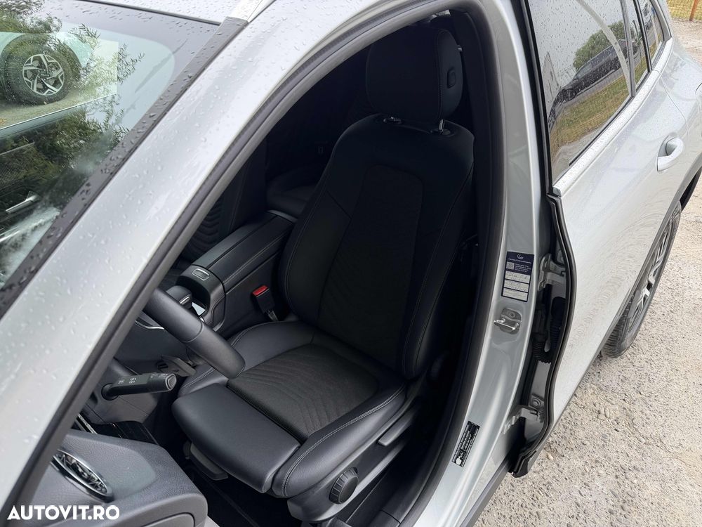 Mercedes-Benz GLA 200 d 8G-DCT Progressive - 14