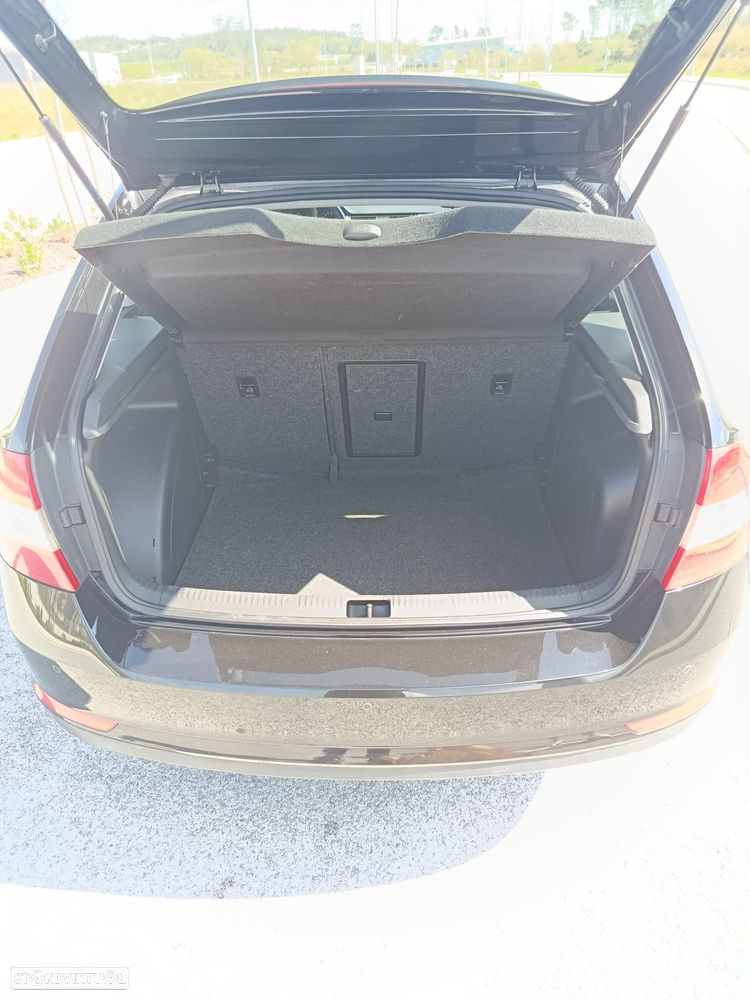 Skoda Rapid Spaceback 1.6 TDi Elegance - 13
