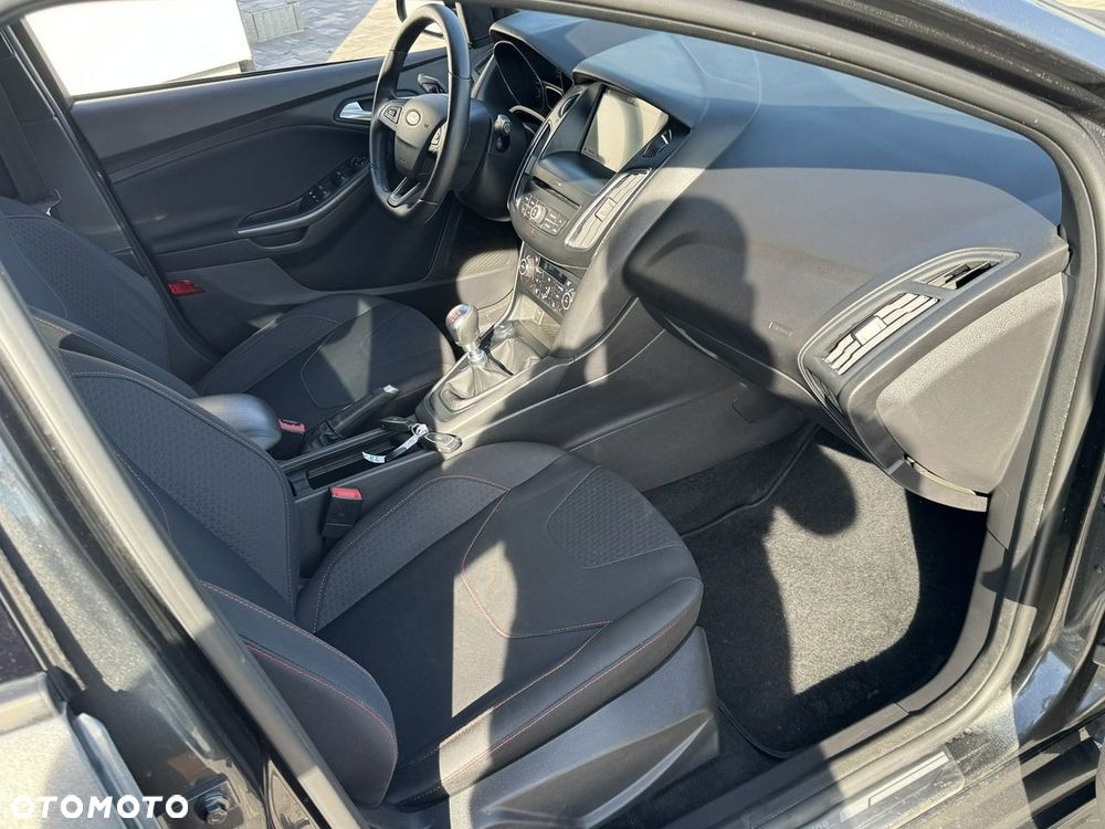 Ford Focus 2.0 EcoBlue ST-Line Business - 27