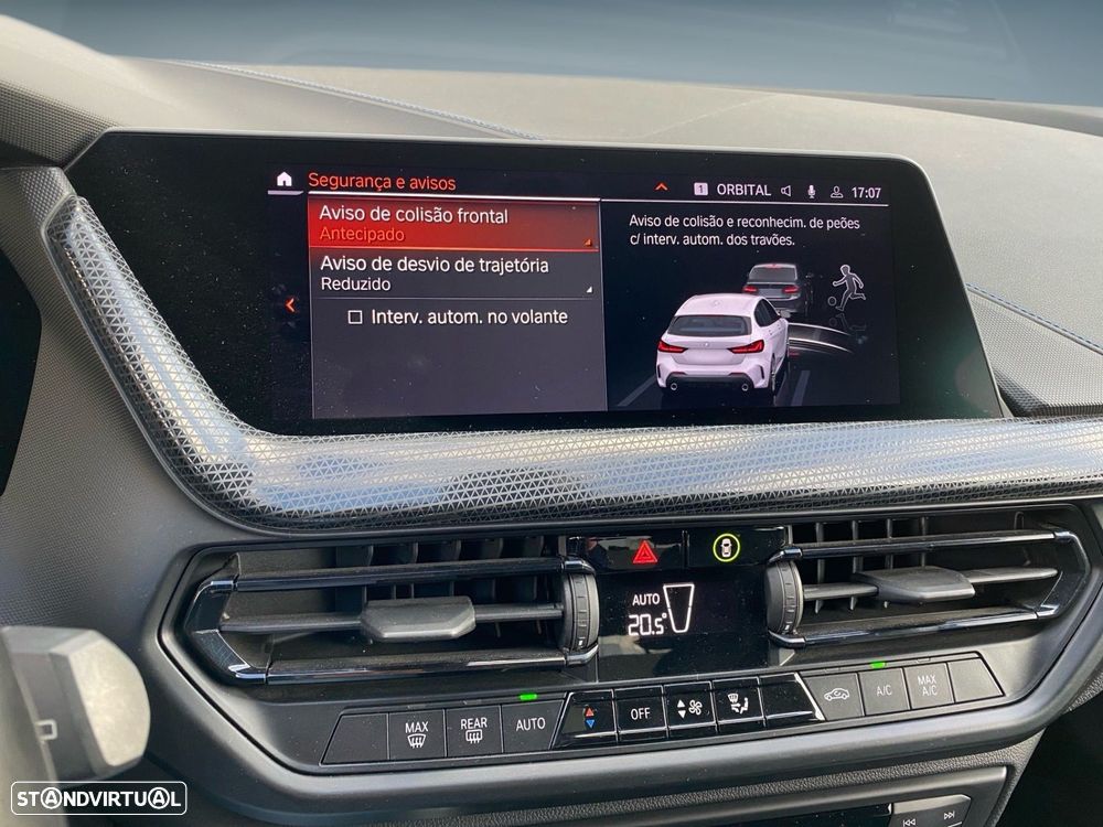 BMW 116 d Pack Desportivo M Auto - 9