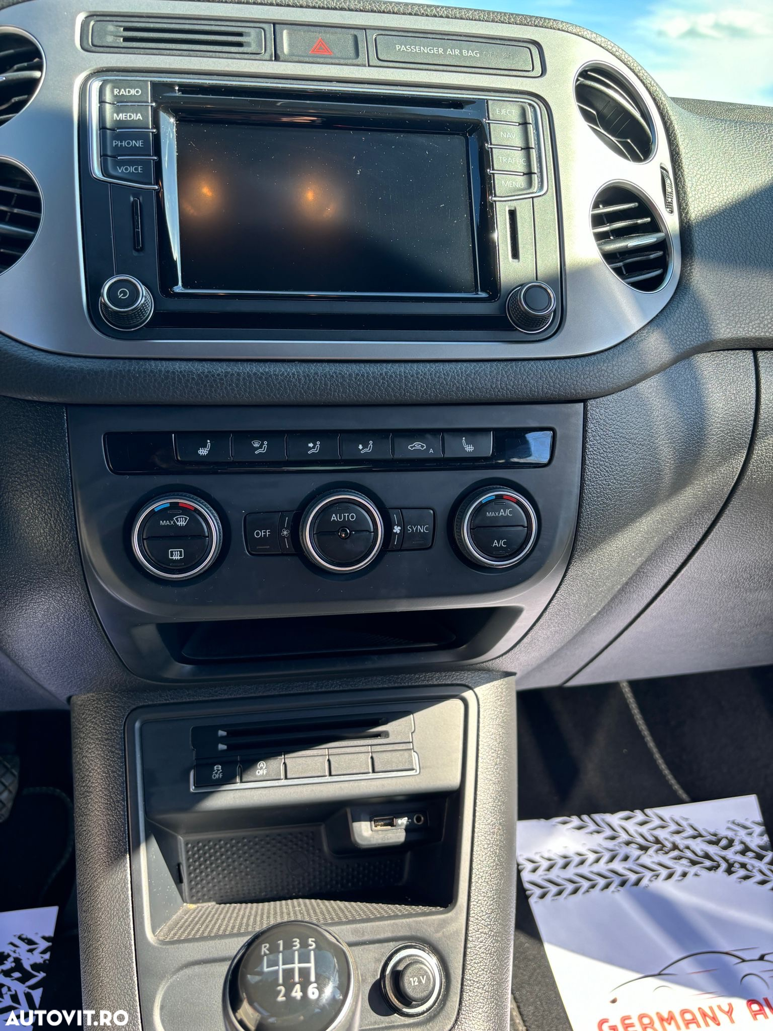 Volkswagen Tiguan 1.4 TSI BlueMotion Technology Lounge Sport & Style - 10