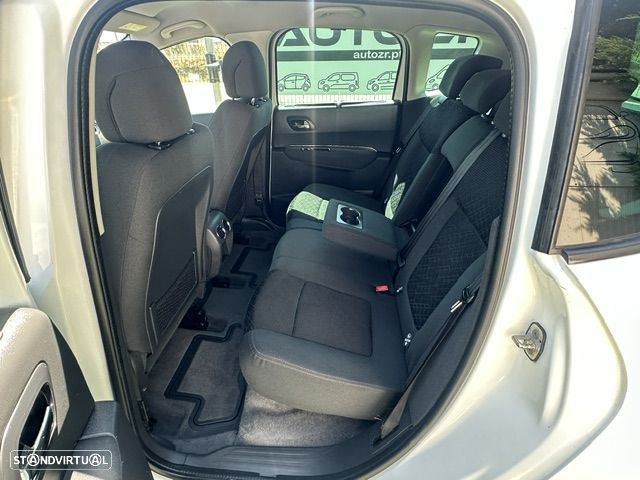 Peugeot 3008 1.6 BlueHDi Style EAT6 - 15