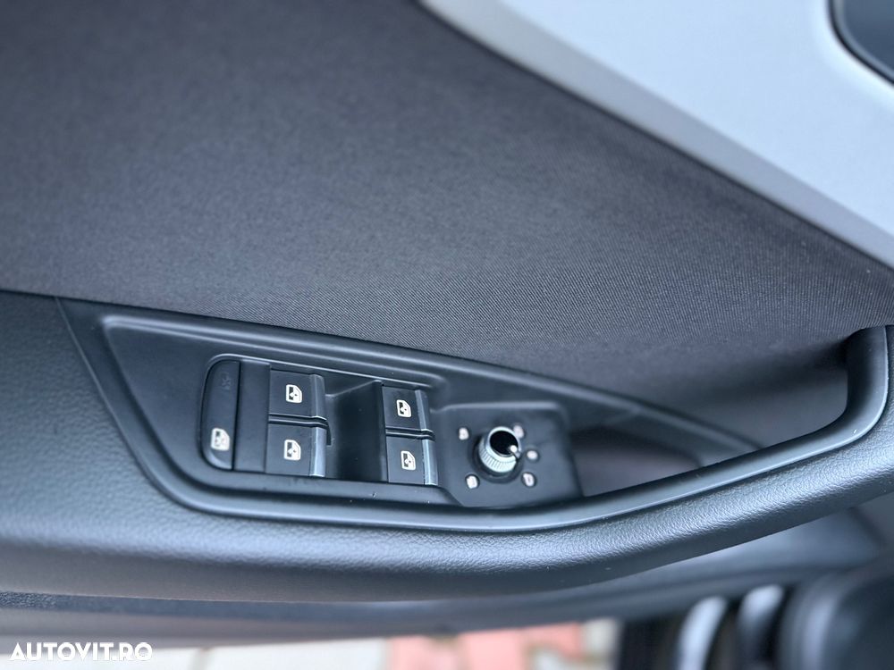 Audi A4 30 TDI S tronic - 12