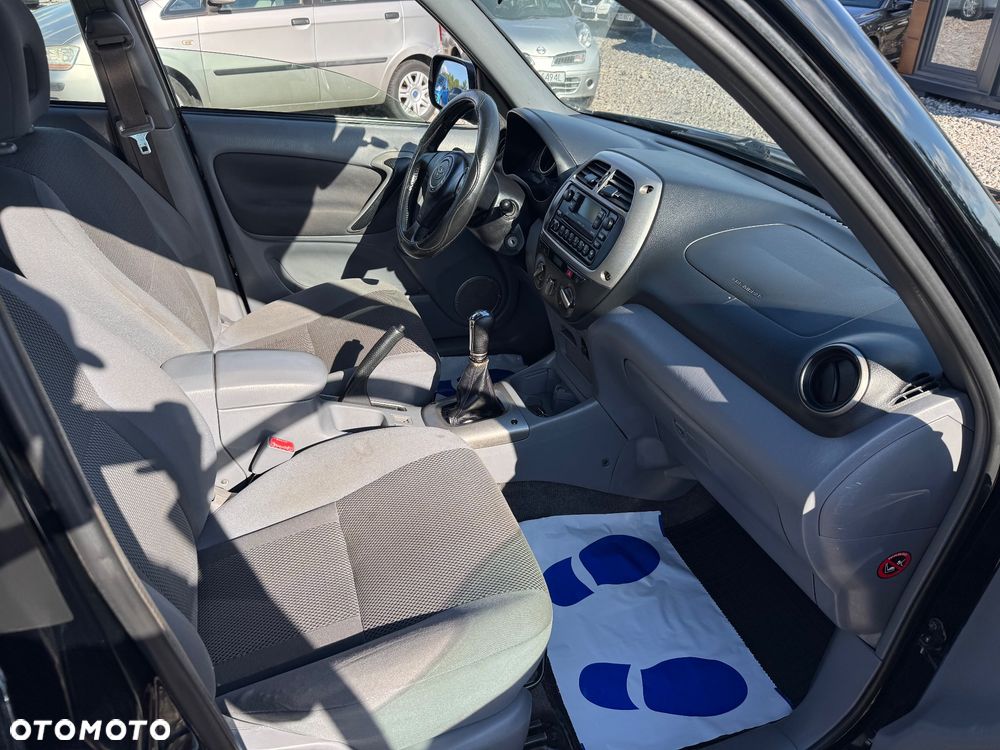 Toyota RAV4 2.0 D-4D 4x4 - 14