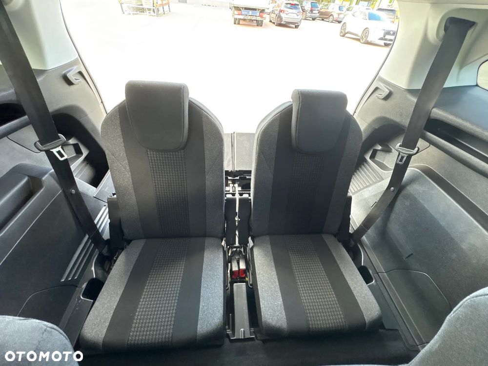 Peugeot 5008 BlueHDI 130 EAT8 Active Business-Paket - 30