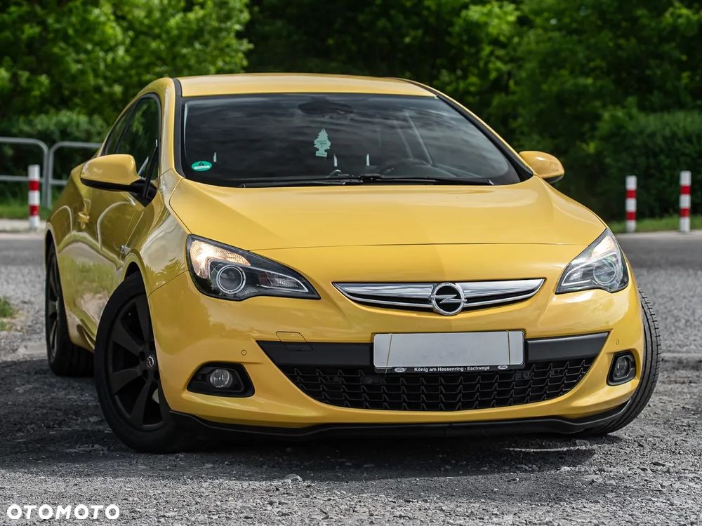 Opel Astra 1.6 T Cosmo - 2