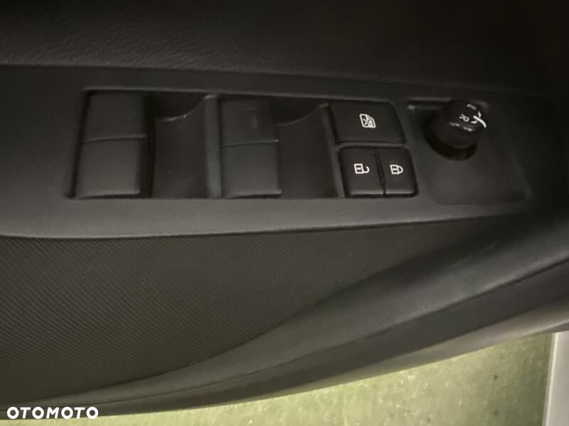 Toyota Corolla 1.8 Hybrid GPF Active - 13