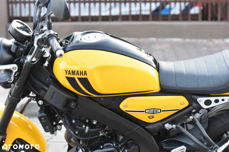 Yamaha XSR - 24