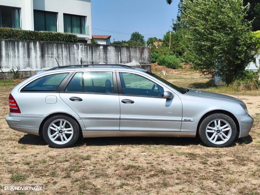 Mercedes-Benz C 220 — fotografia 52