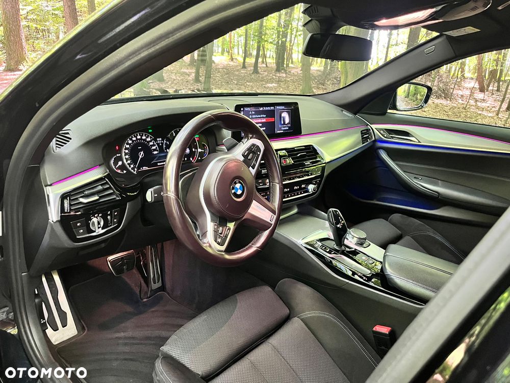 BMW Seria 5 520d xDrive M Sport sport - 15