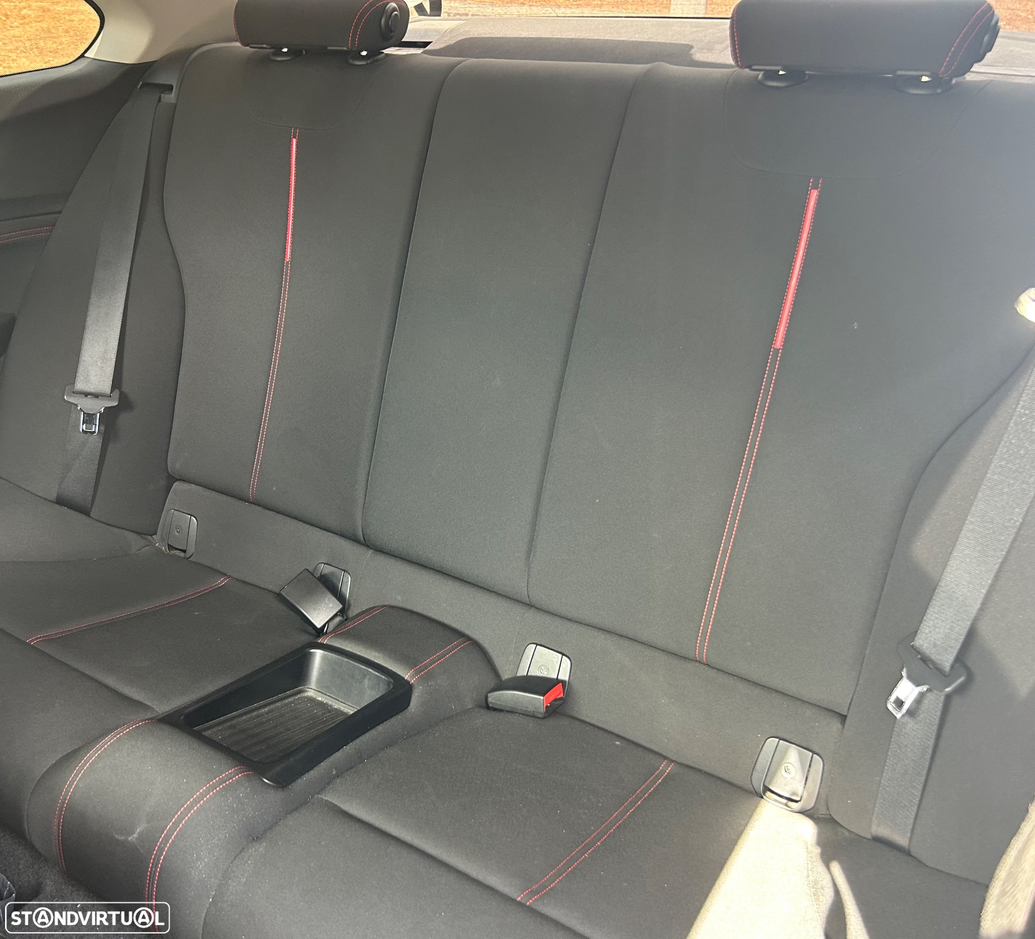 BMW 218 d Coupe Line Sport - 11