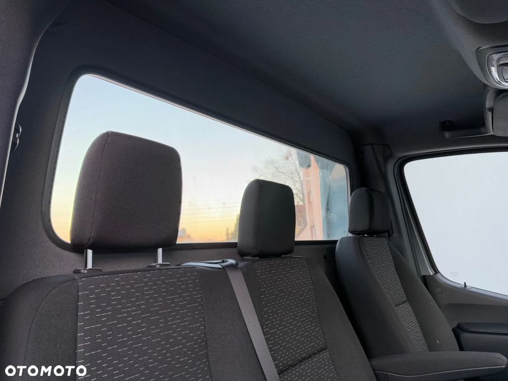 Mercedes-Benz Sprinter - 19