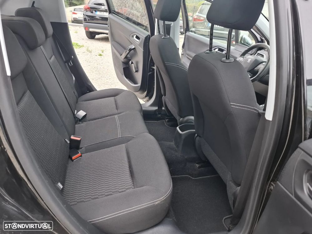 Peugeot 208 PureTech 82 Start & Stop Style - 16