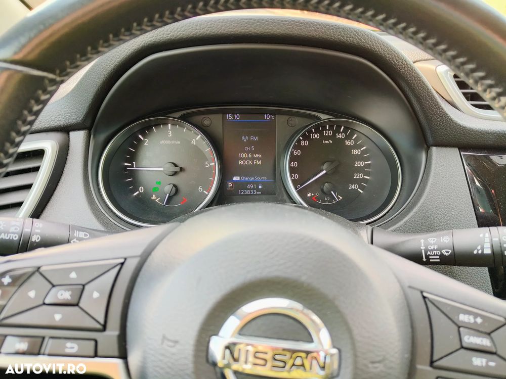 Nissan Qashqai 1.7 dCi Xtronic ALL-MODE 4x4i ACENTA - 7